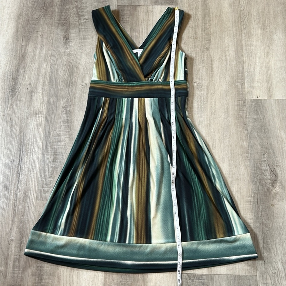 Dressbarn V-Neck Dress Sz 4 - Picture 5 of 6
